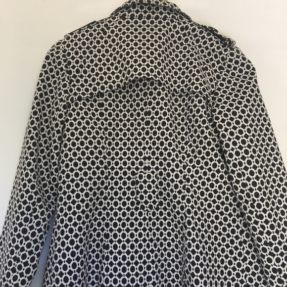 Double-Breasted trench coat | polka dots | lapel - Picture 7 of 8